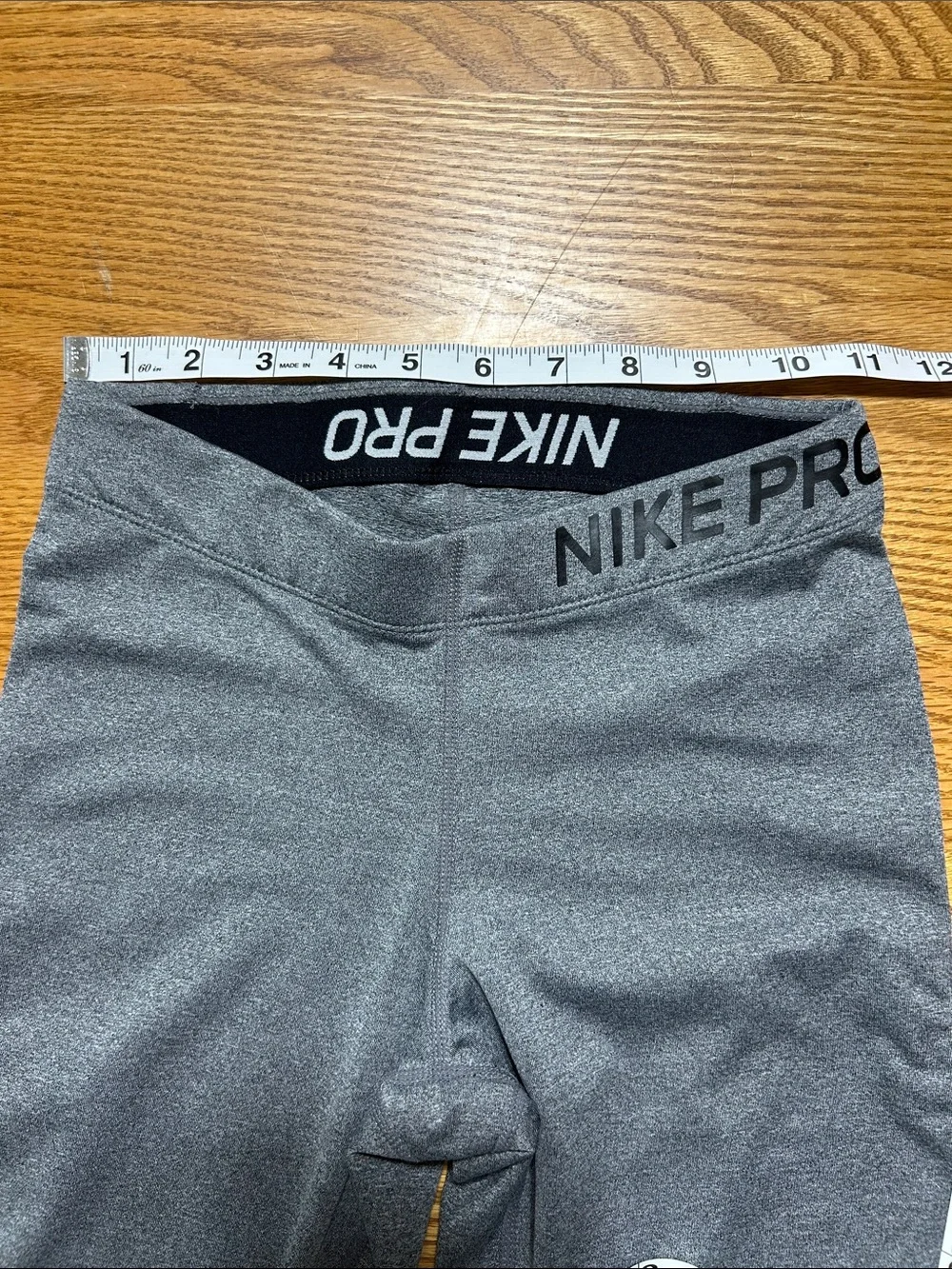 Nike women’s pro